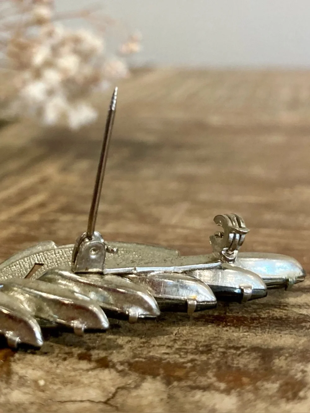 Vintage Textured Silver Tone Leaf Pin Brooch w/ Gray Marquise Rhinestones